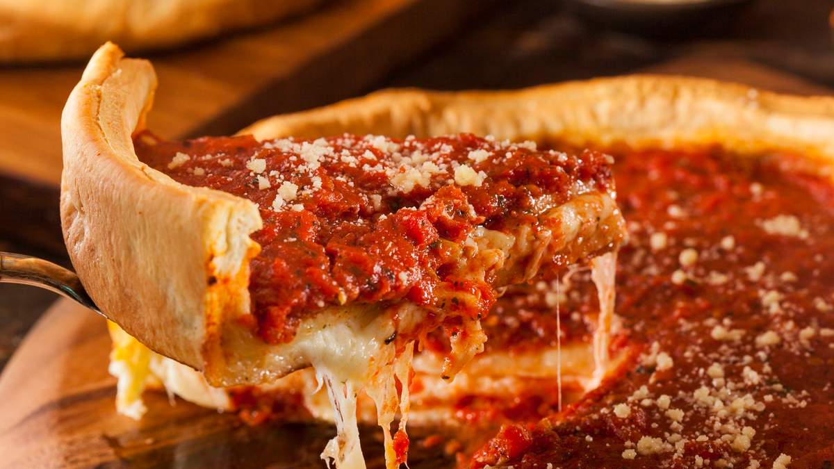 Deep-Dish Pizza: рецепт американської кухні Deep-Dish Pizza: рецепт американської кухні