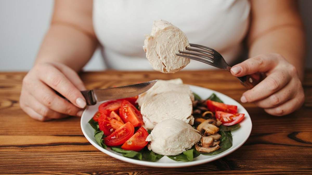 Курятина є частиною здорового харчування Курятина є частиною здорового харчування