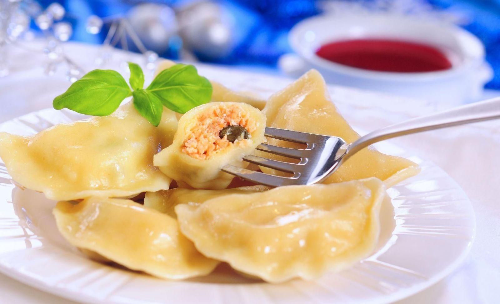 Вареники з курячим м'ясом – рецепт домашніх вареників Вареники з курячим м'ясом – рецепт домашніх вареників