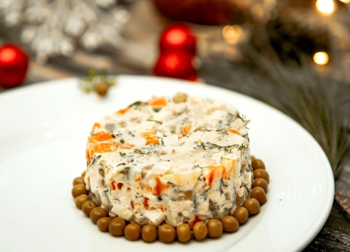 Три рецепты салата Оливье Три рецепты салата Оливье