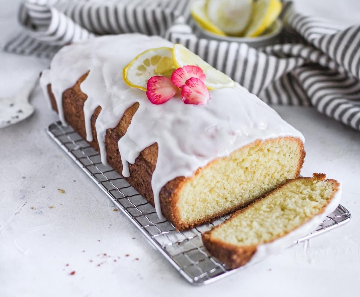 Лимонний кекс на молоці, який легко готувати вдома Лимонний кекс на молоці, який легко готувати вдома