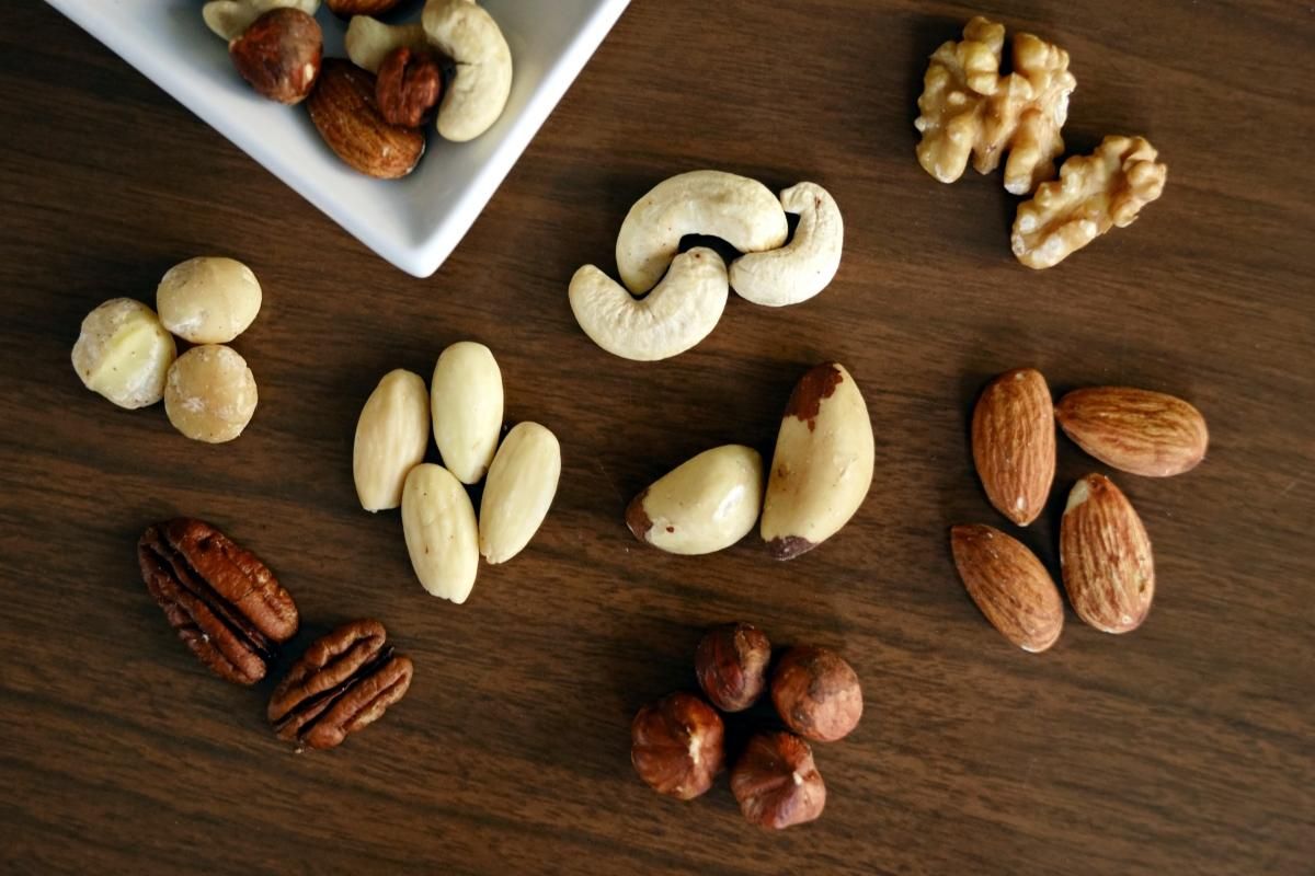 Польза и вред орехов: грецкие, миндаль, кешью, лещина, арахис