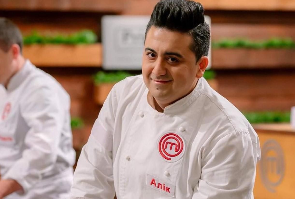 Алік Мкртчян готує курячі рулети: відео Алік Мкртчян готує курячі рулети: відео