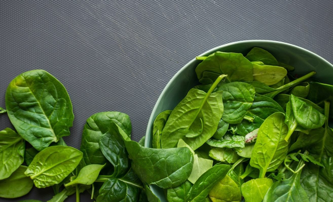 Шпинат: користь, калорійність і як правильно вживати Шпинат: користь, калорійність і як правильно вживати