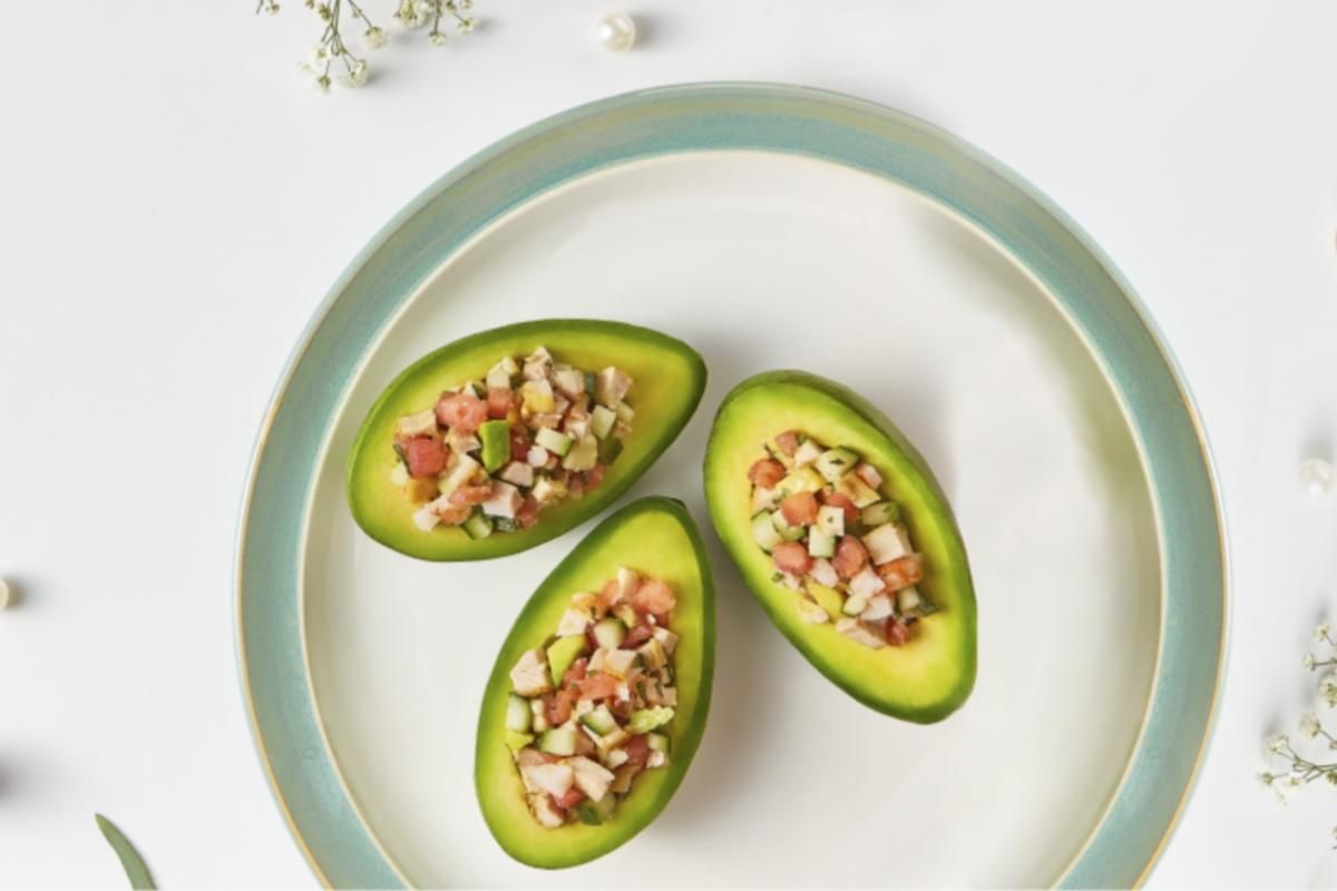 Рецепт закуски из авокадо, курицы и креветок Рецепт закуски из авокадо, курицы и креветок