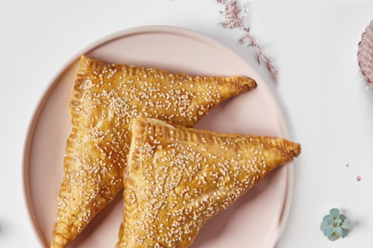 Бурекас з куркою та грибами у духовці Бурекас з куркою та грибами у духовці