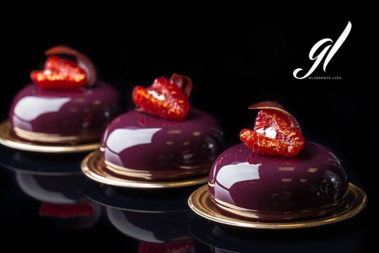 Їстівний декор десертів: ідеї Лізи Глінської Їстівний декор десертів: ідеї Лізи Глінської