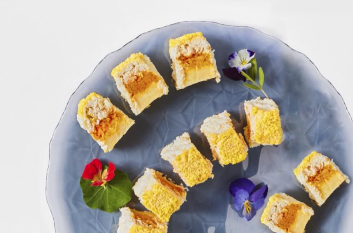 Курячий салат-рулет Мімоза Курячий салат-рулет Мімоза