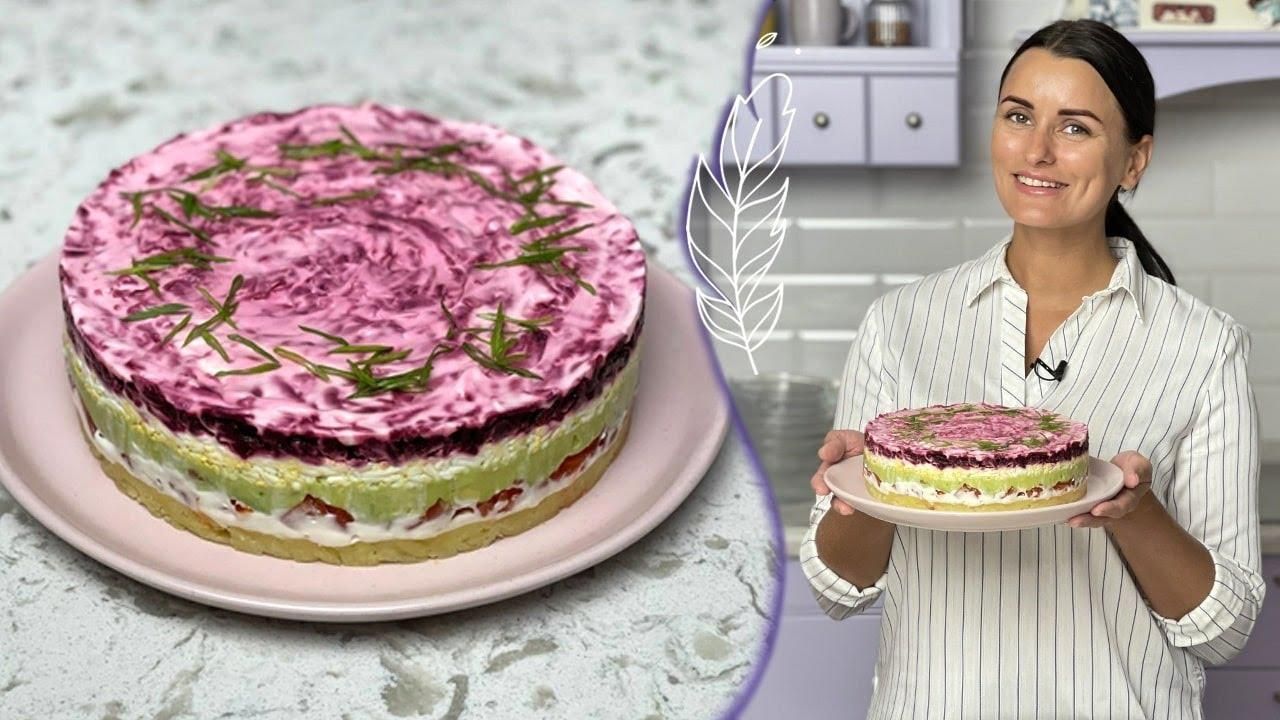Лиза Глинская готовит торт-салат "Шуба": видео