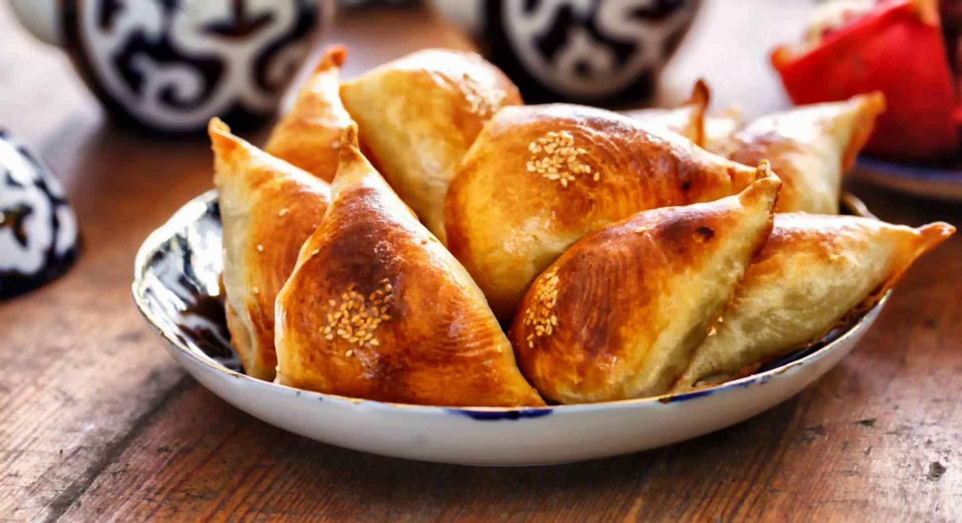 Готуємо тісто на самсу і начинку Готуємо тісто на самсу і начинку