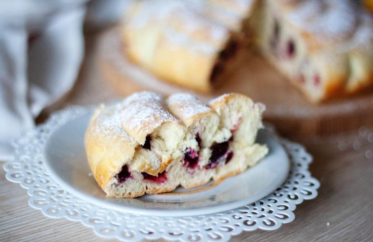 Як приготувати пиріг з вишнями: домашній рецепт Як приготувати пиріг з вишнями: домашній рецепт