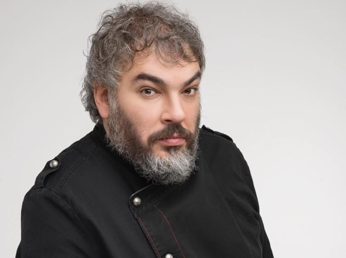 Рецепт спагеті у томатному соусі від Марко Черветті Рецепт спагеті у томатному соусі від Марко Черветті