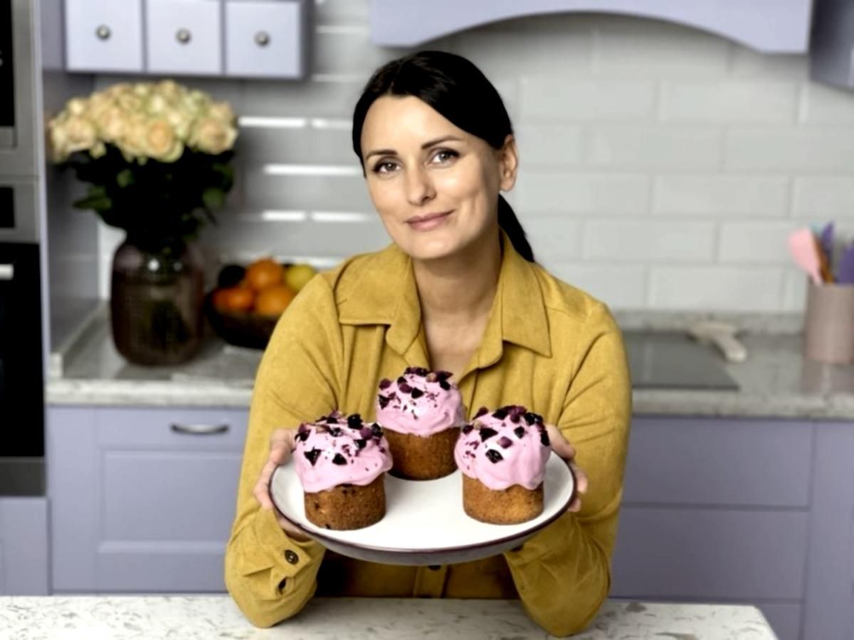 Рецепт сирної паски без дріжджів з ягідною глазур'ю Рецепт сирної паски без дріжджів з ягідною глазур'ю