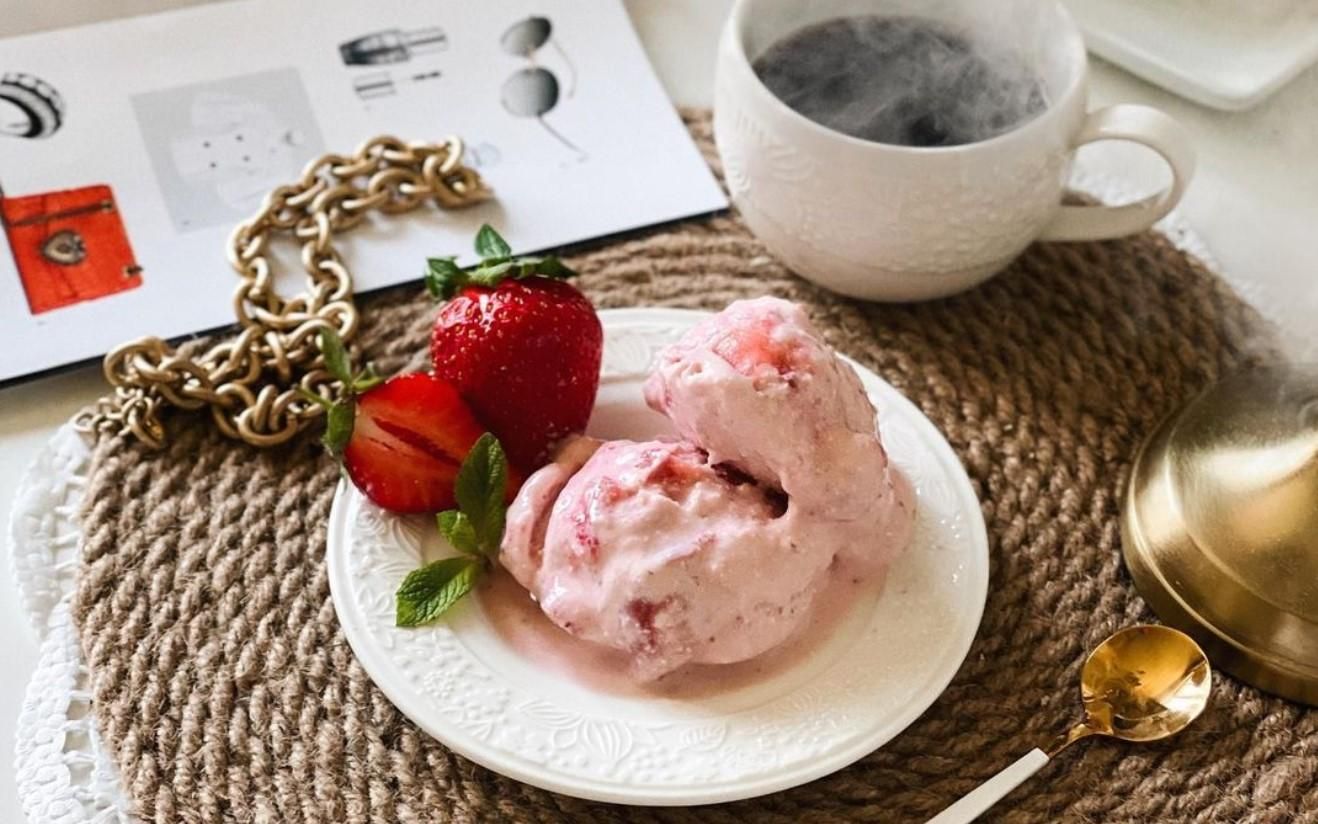 Клубничное мороженое без сахара Клубничное мороженое без сахара