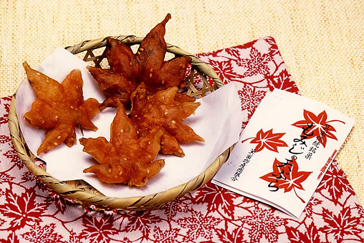 Жареные кленовые листья - древнее блюдо Японии