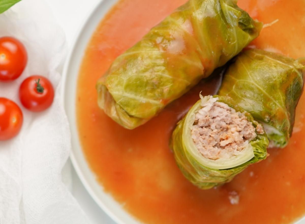 Мясной рулет с капустой от Эктора Хименеса-Браво Мясной рулет с капустой от Эктора Хименеса-Браво