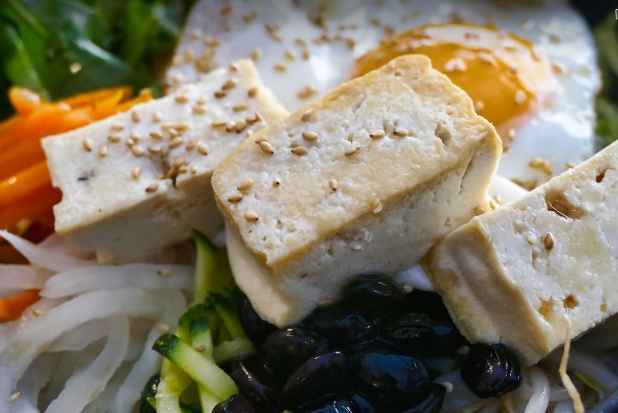 Яичница без яйца – рецепт веганского завтрака Яичница без яйца – рецепт веганского завтрака