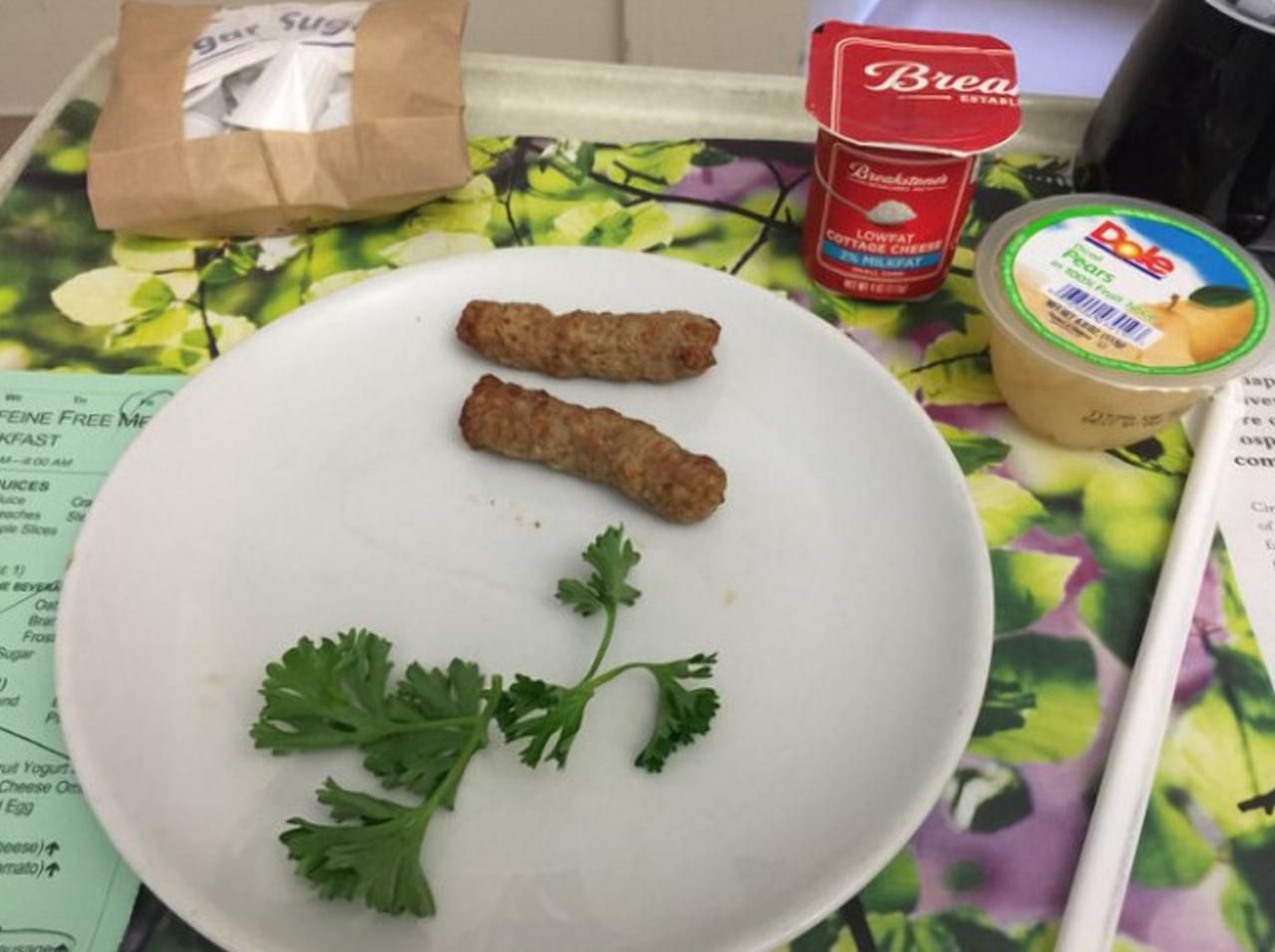 В Україні не найгірше: фото жахливої їжі в лікарнях світу, в реальність яких важко повірити В Україні не найгірше: фото жахливої їжі в лікарнях світу, в реальність яких важко повірити