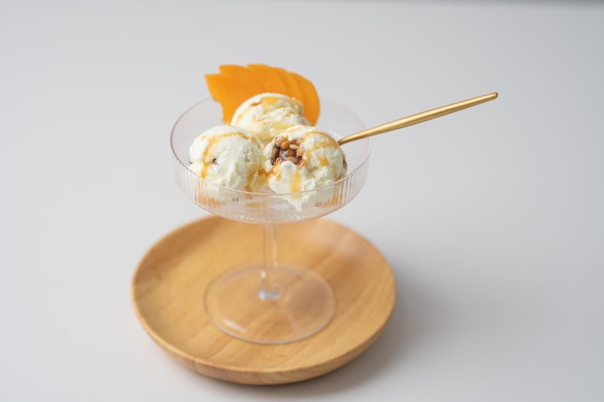 Персик Мельба: рецепт вишуканого десерту з морозивом