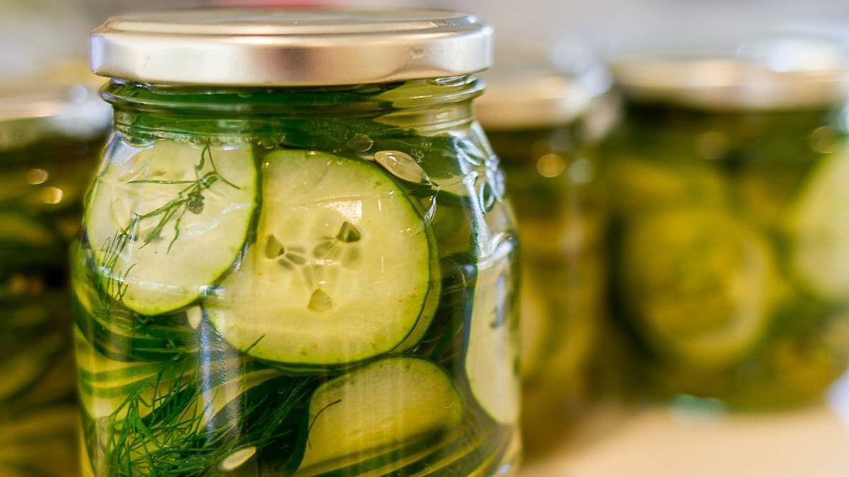 Огурцы по-королевски на зиму: домашний рецепт Огурцы по-королевски на зиму: домашний рецепт