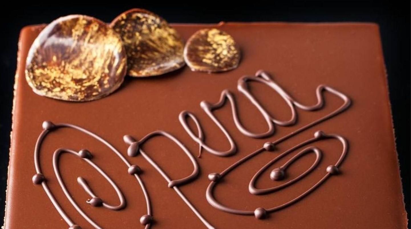 Як правильно темперувати шоколад: поради кондитерки