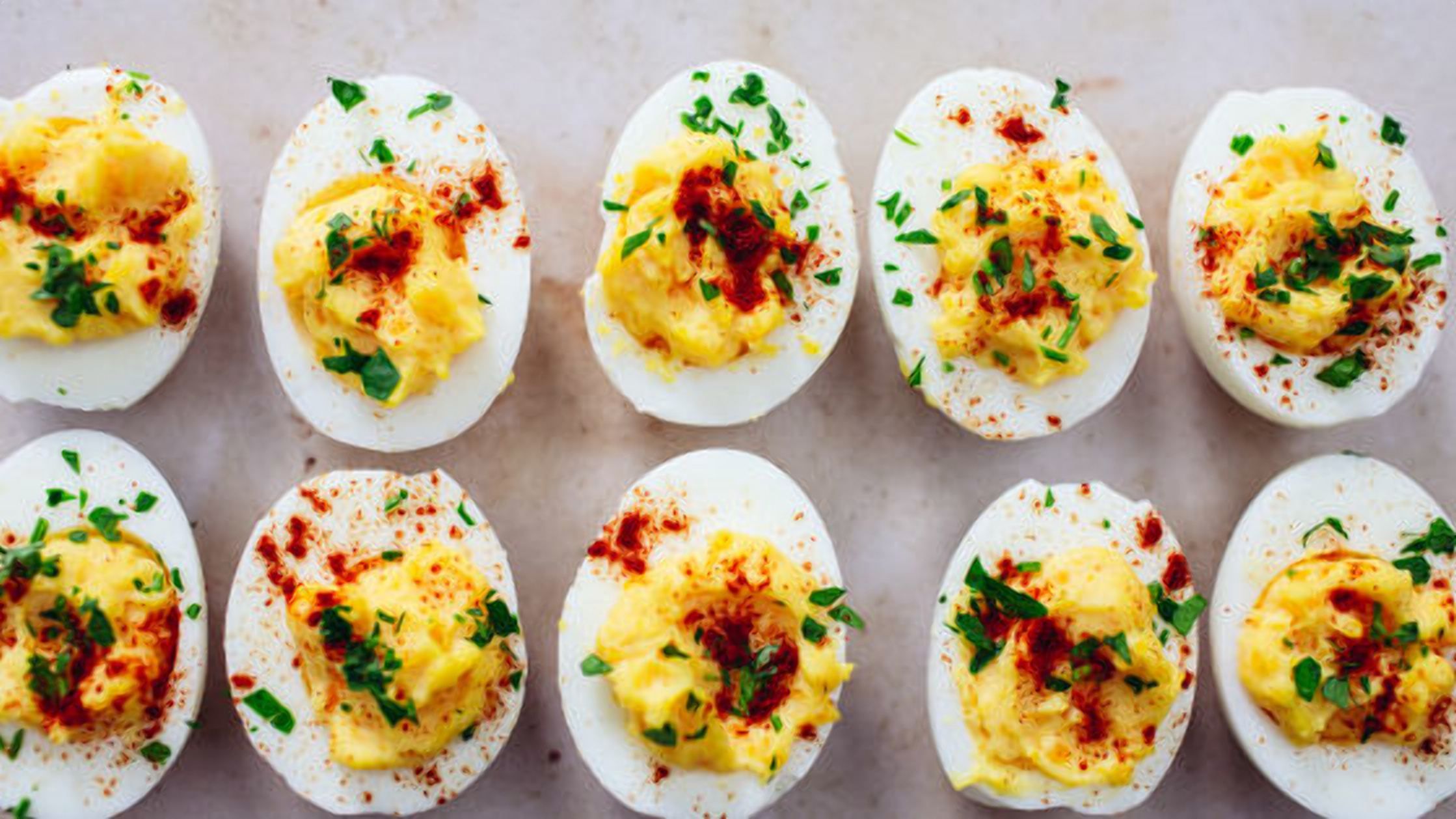 Пикантно и горячо: рецепт дьявольских яиц от Опры Уинфри - Новости Вкусно