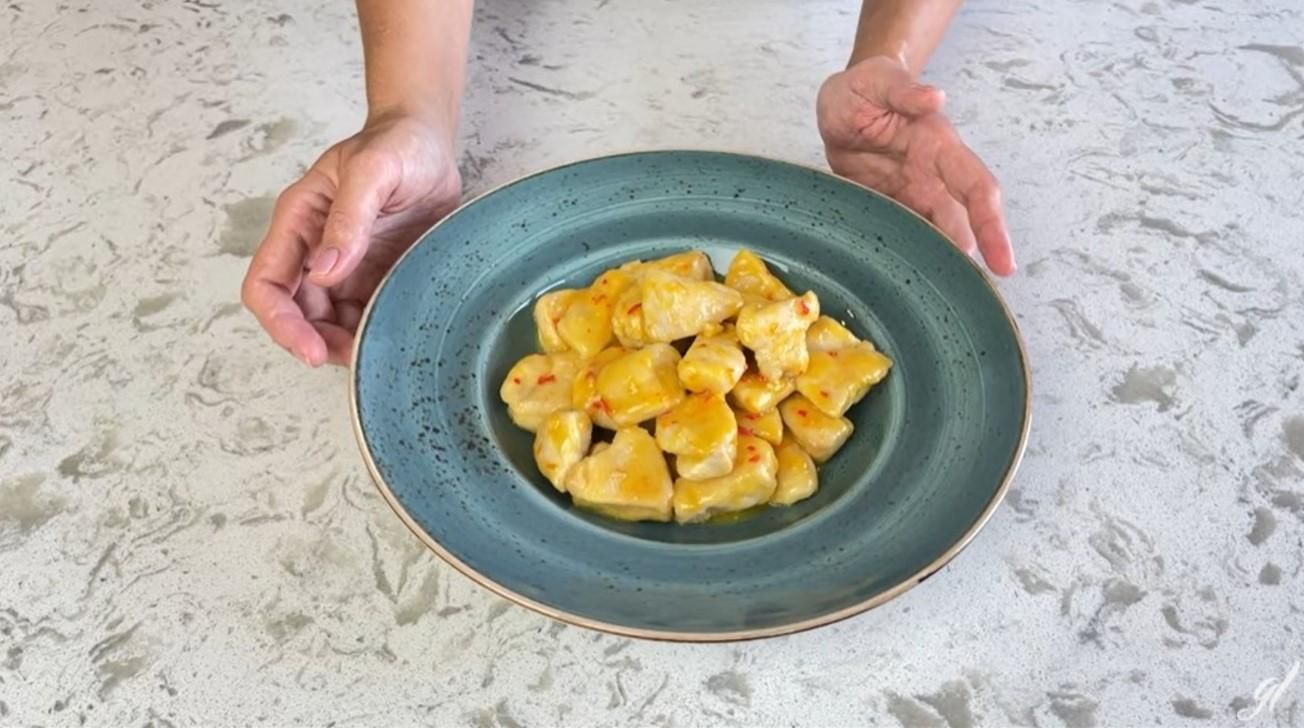 Курица в апельсиновом соусе – рецепт Лизы Глинской Курица в апельсиновом соусе – рецепт Лизы Глинской