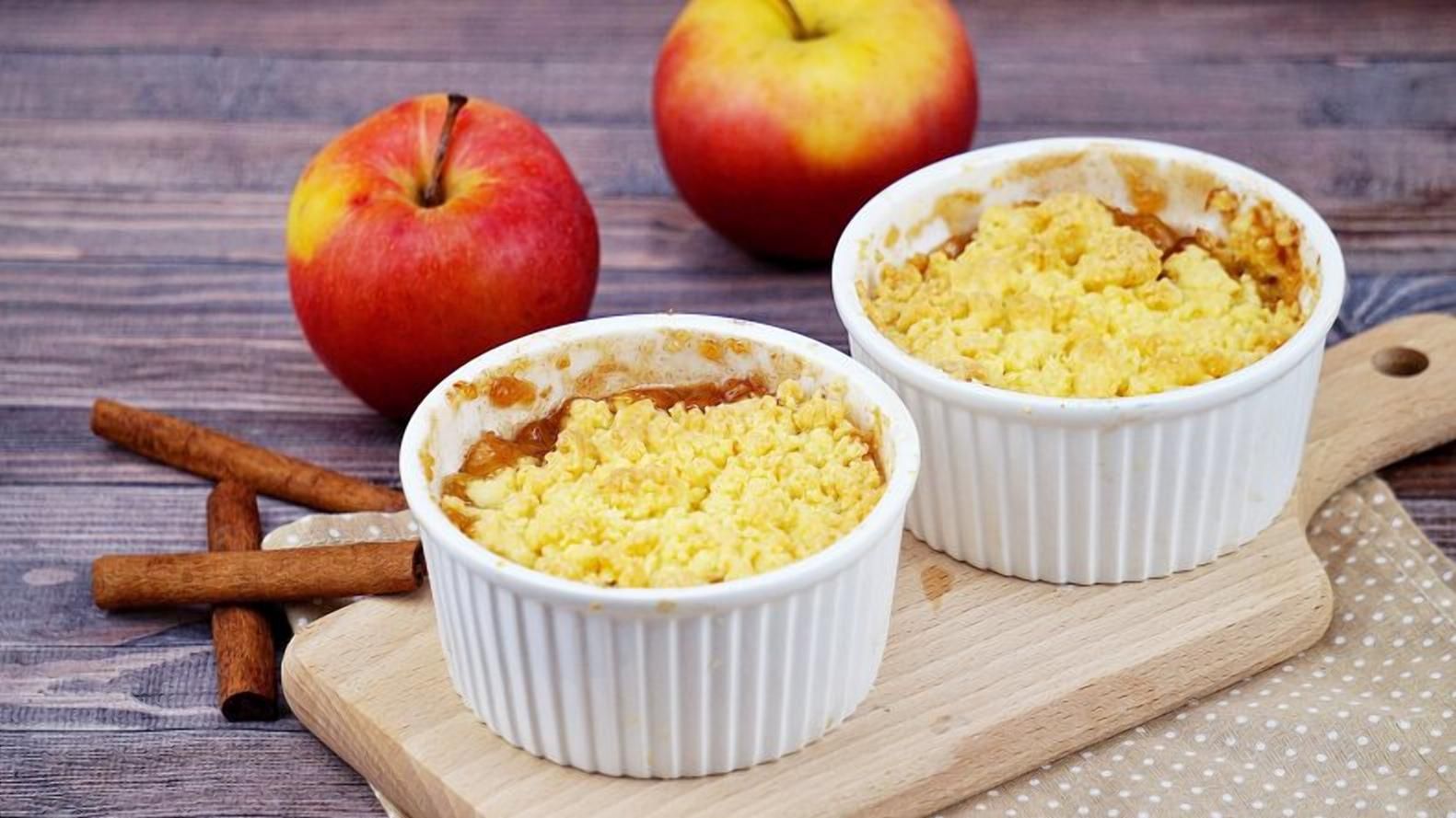 Смак сезону: яким яблучним десертом здивувати рідних та гостей - Новини Смачно Смак сезону: яким яблучним десертом здивувати рідних та гостей - Новини Смачно