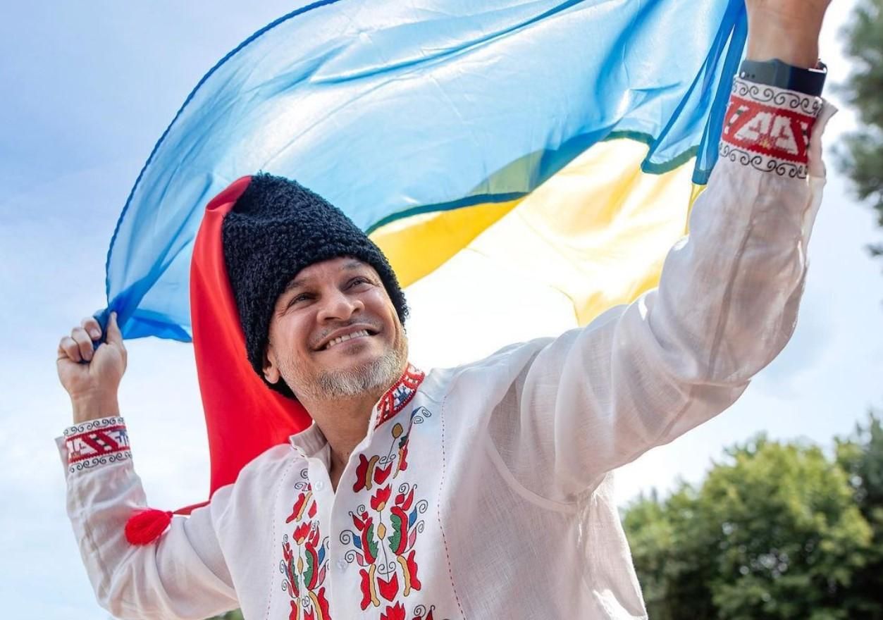 Ектор Хіменес-Браво Ектор Хіменес-Браво