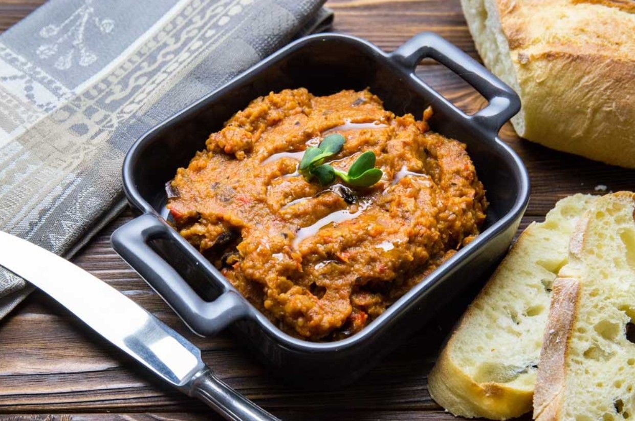 Баклажанна ікра Баклажанна ікра