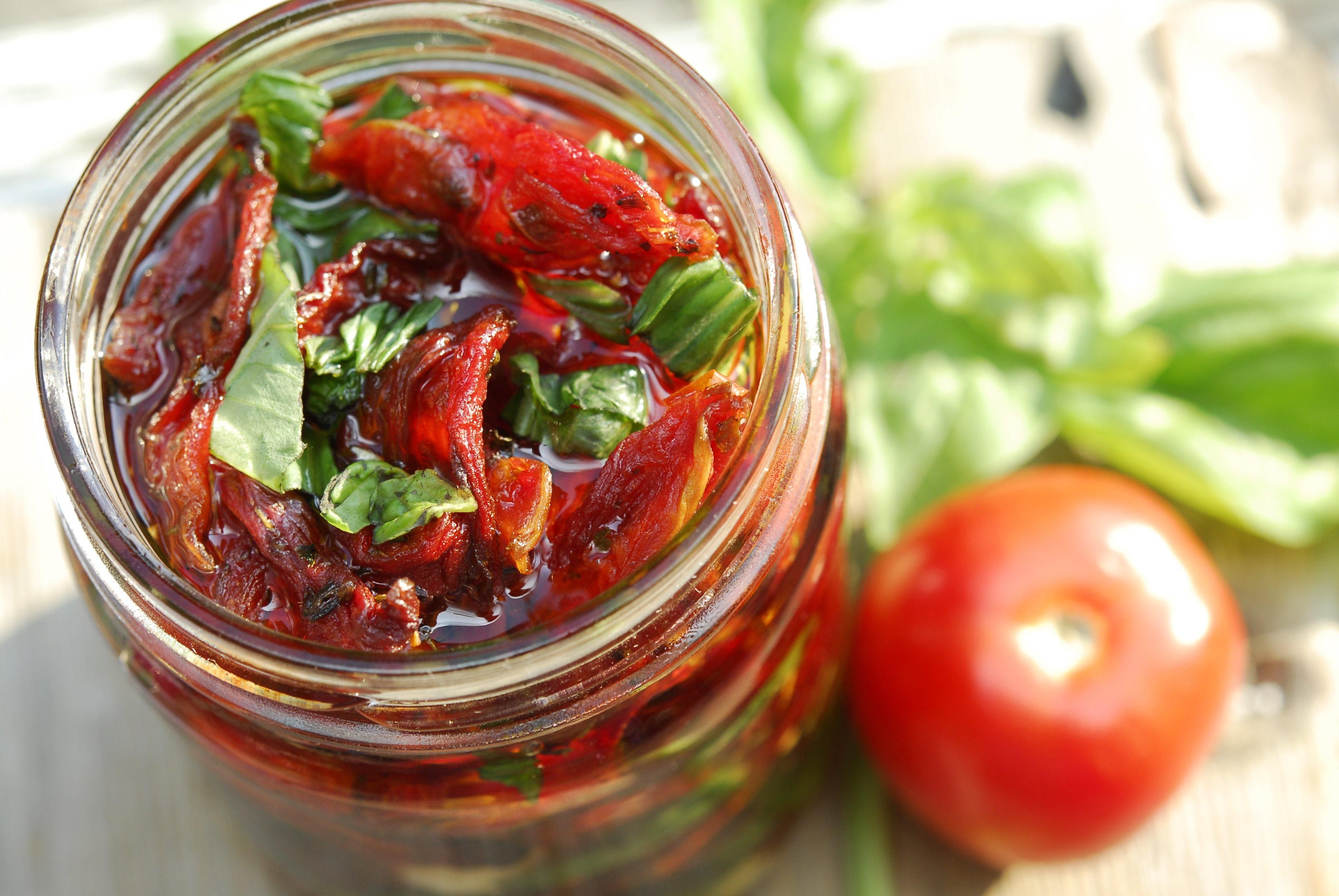 В'ялені помідори: рецепти В'ялені помідори: рецепти