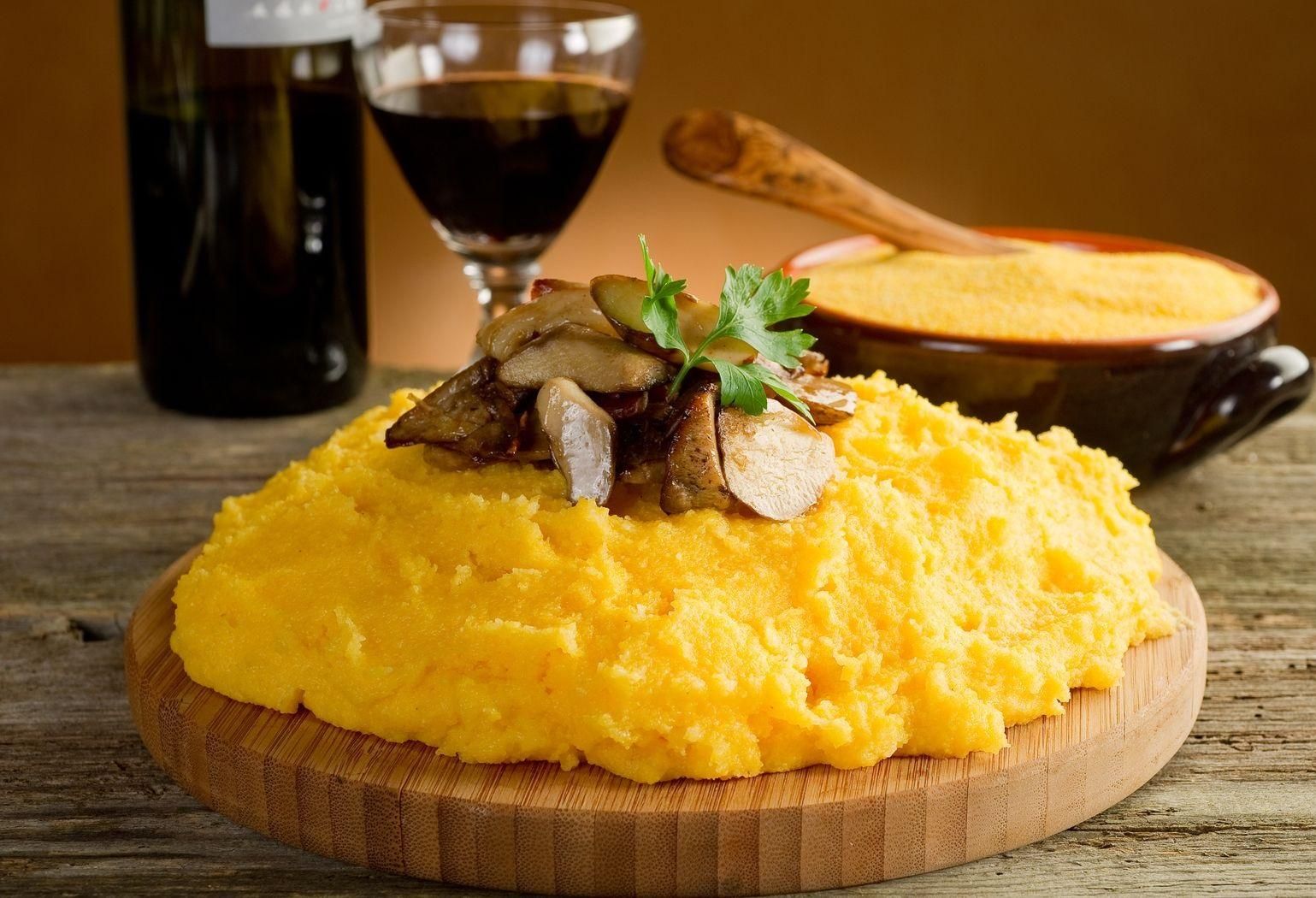 Як приготувати справжню мамалигу: рецепт на воді - Новини Смачно Як приготувати справжню мамалигу: рецепт на воді - Новини Смачно