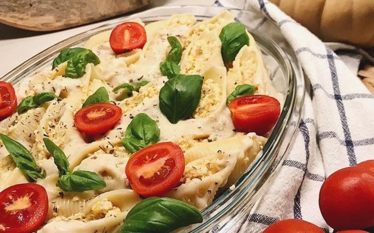 Тыквенные ракушки с крем-сыром и куриным фаршем: изысканный рецепт к празднику Тыквенные ракушки с крем-сыром и куриным фаршем: изысканный рецепт к празднику