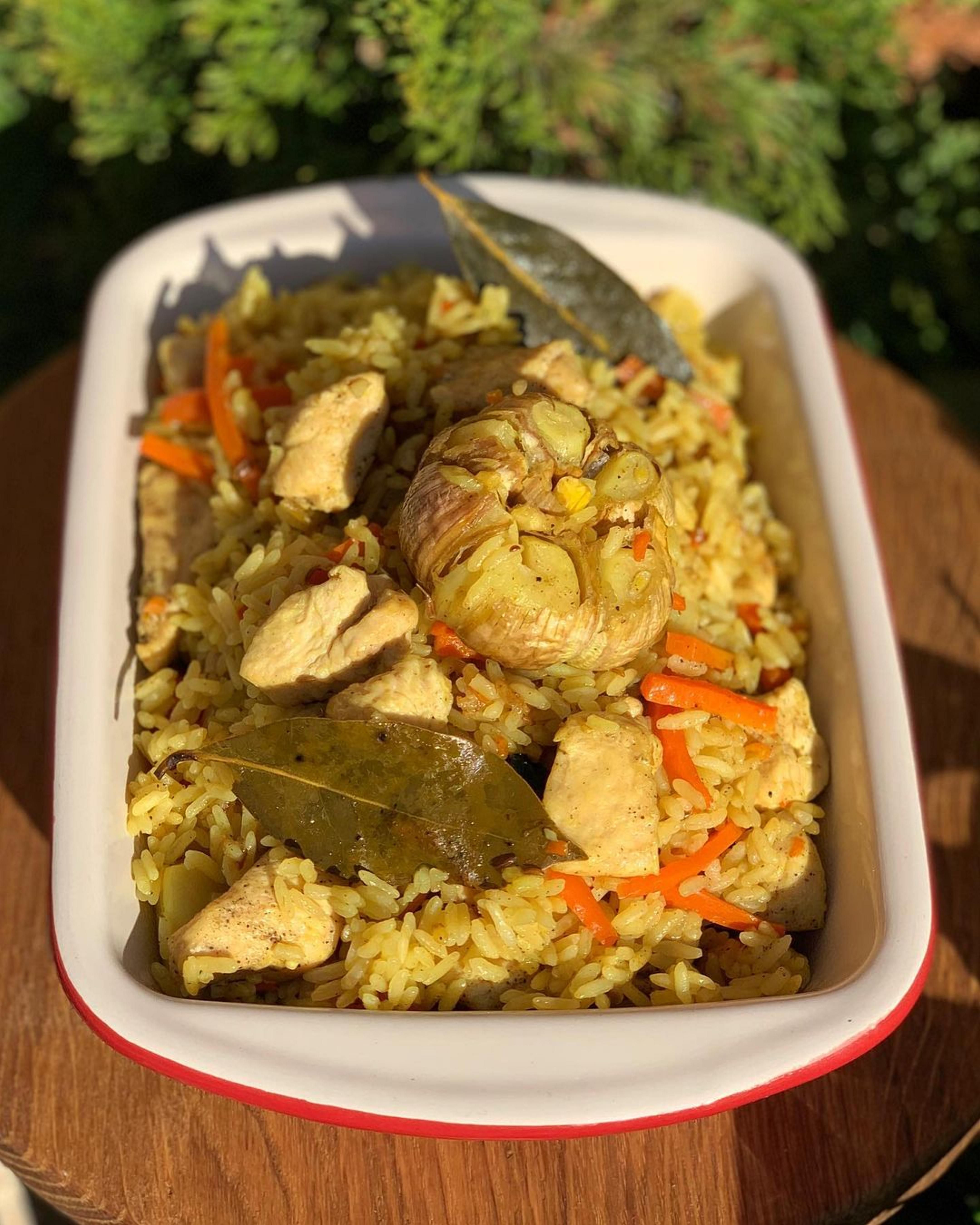 Пальчики оближете: куриный плов на сковороде Пальчики оближете: куриный плов на сковороде