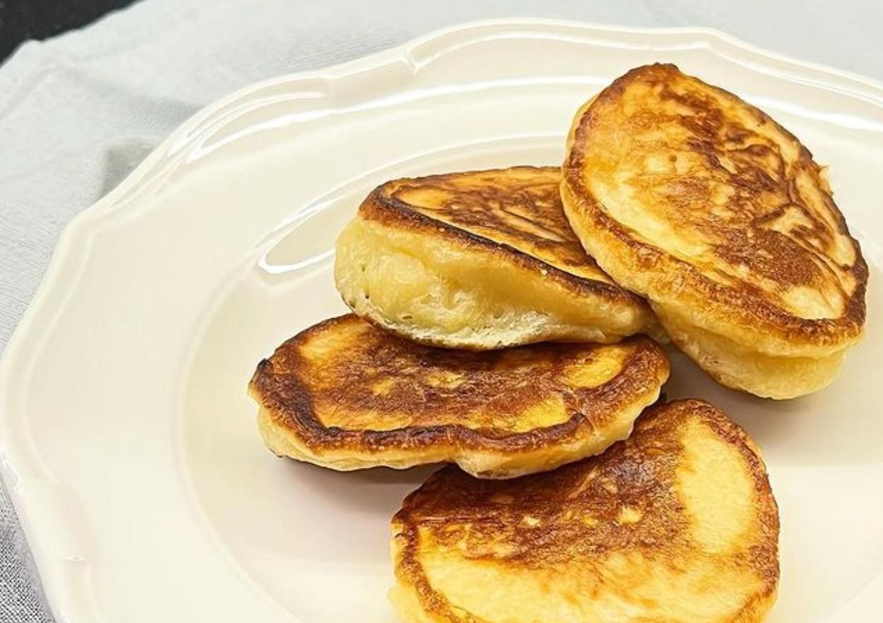 Оладки на дріжджах: рецепт бабусиного сніданку від Володимира Ярославського - Новини Смачно Оладки на дріжджах: рецепт бабусиного сніданку від Володимира Ярославського - Новини Смачно