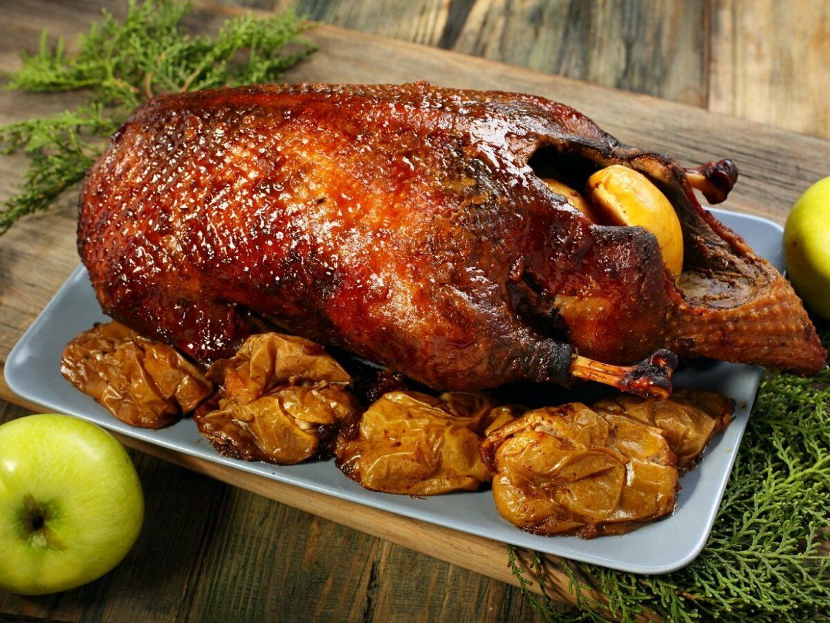 Фарширована качка яблуками: рецепт Фарширована качка яблуками: рецепт