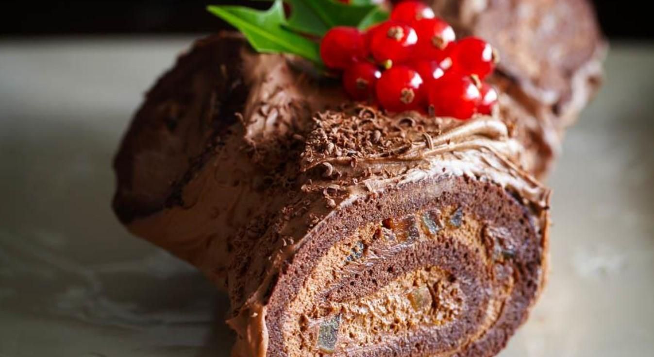 Різдвяний рулет "Поліно": рецепт домашньої випічки з вишнями - Новини Смачно Різдвяний рулет "Поліно": рецепт домашньої випічки з вишнями - Новини Смачно