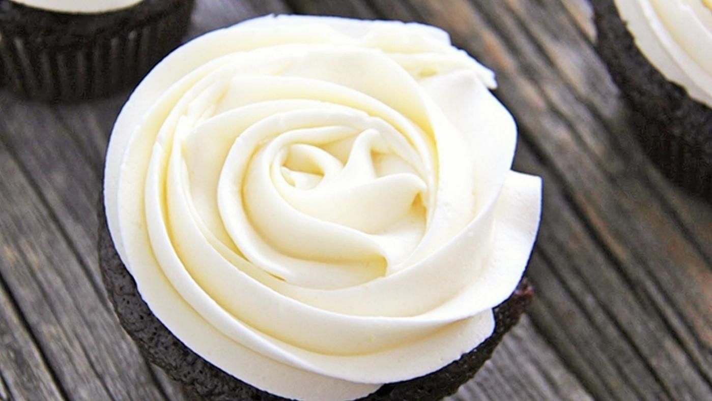 На всі випадки життя: масляний крем, який підійде для будь-якого десерту - Новини Смачно На всі випадки життя: масляний крем, який підійде для будь-якого десерту - Новини Смачно