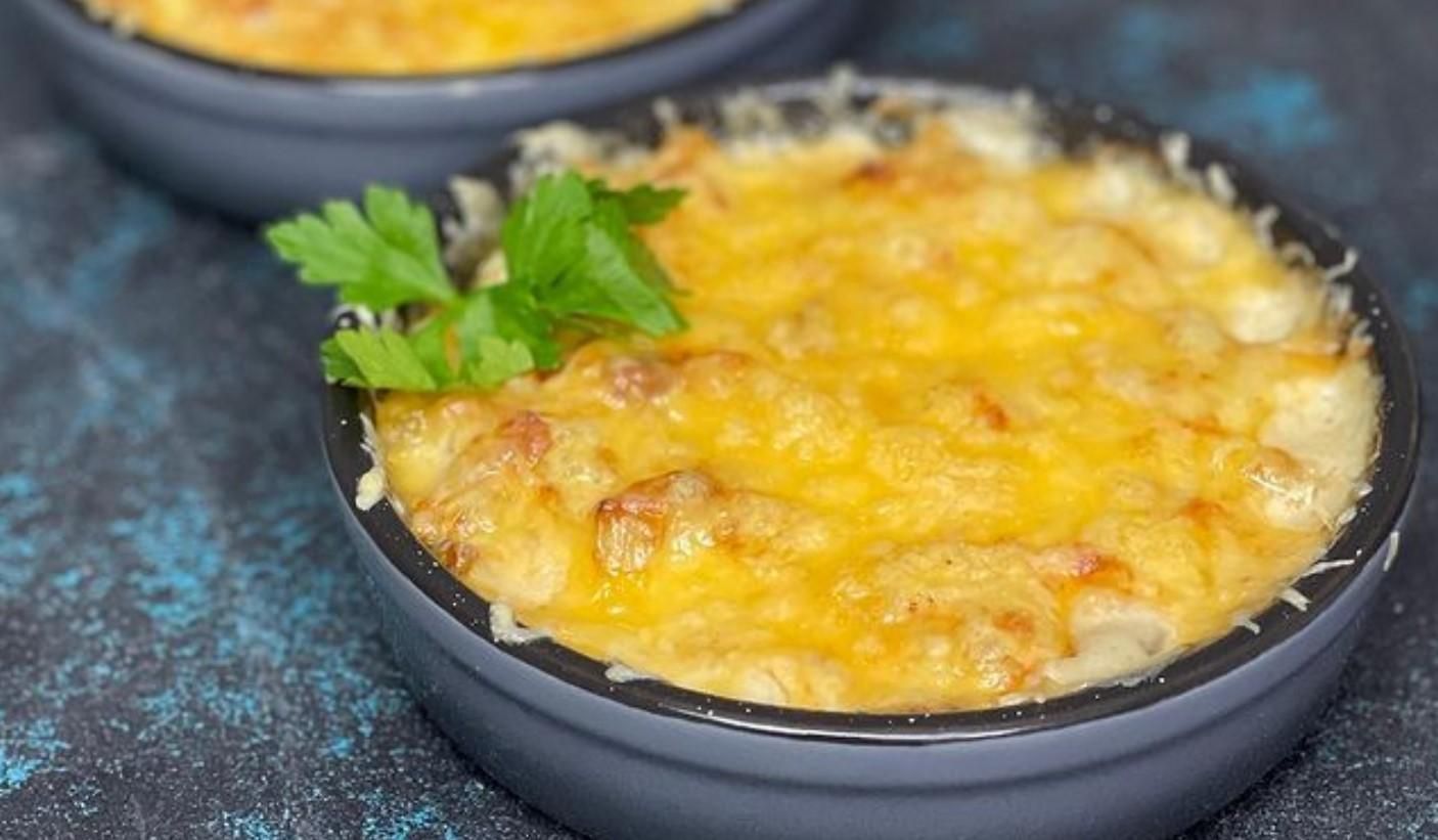 Жульен с курицей и грибами: рецепт сытного блюда на обед или ужин - Новости Вкусно Жульен с курицей и грибами: рецепт сытного блюда на обед или ужин - Новости Вкусно