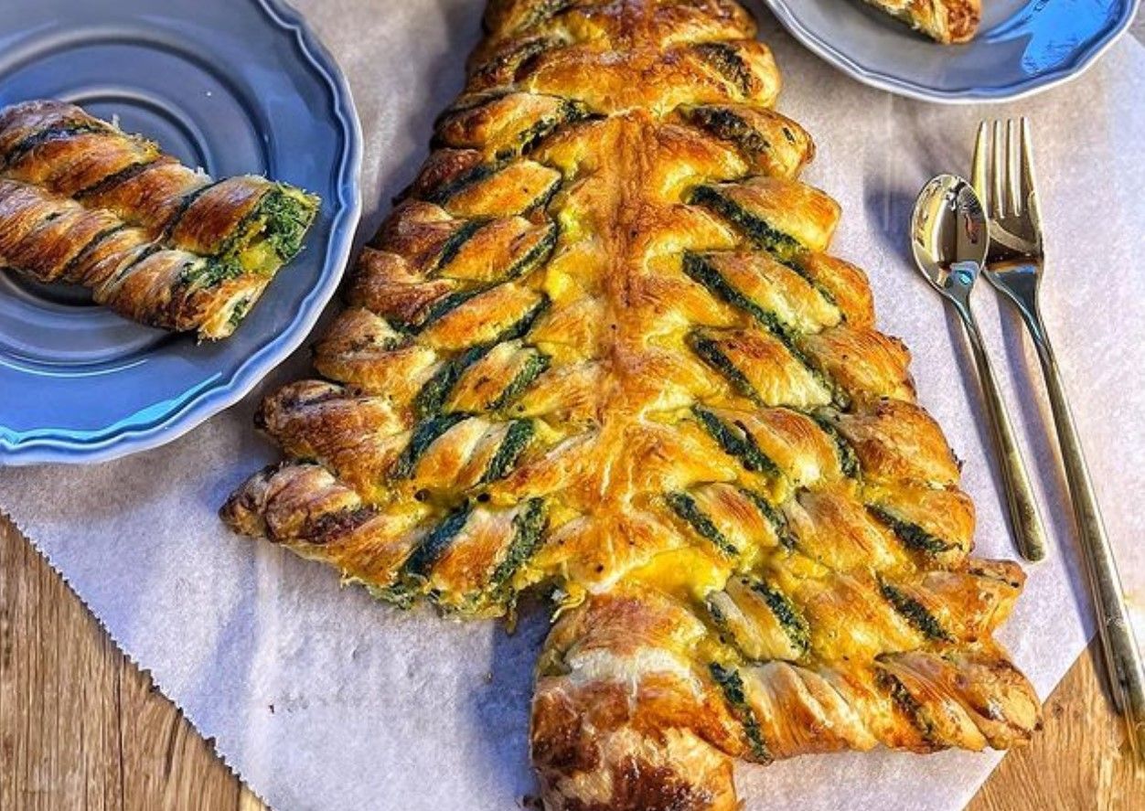 Новорічна ялинка зі шпинатом: оригінальне рішення до святкового столу - Новини Смачно Новорічна ялинка зі шпинатом: оригінальне рішення до святкового столу - Новини Смачно