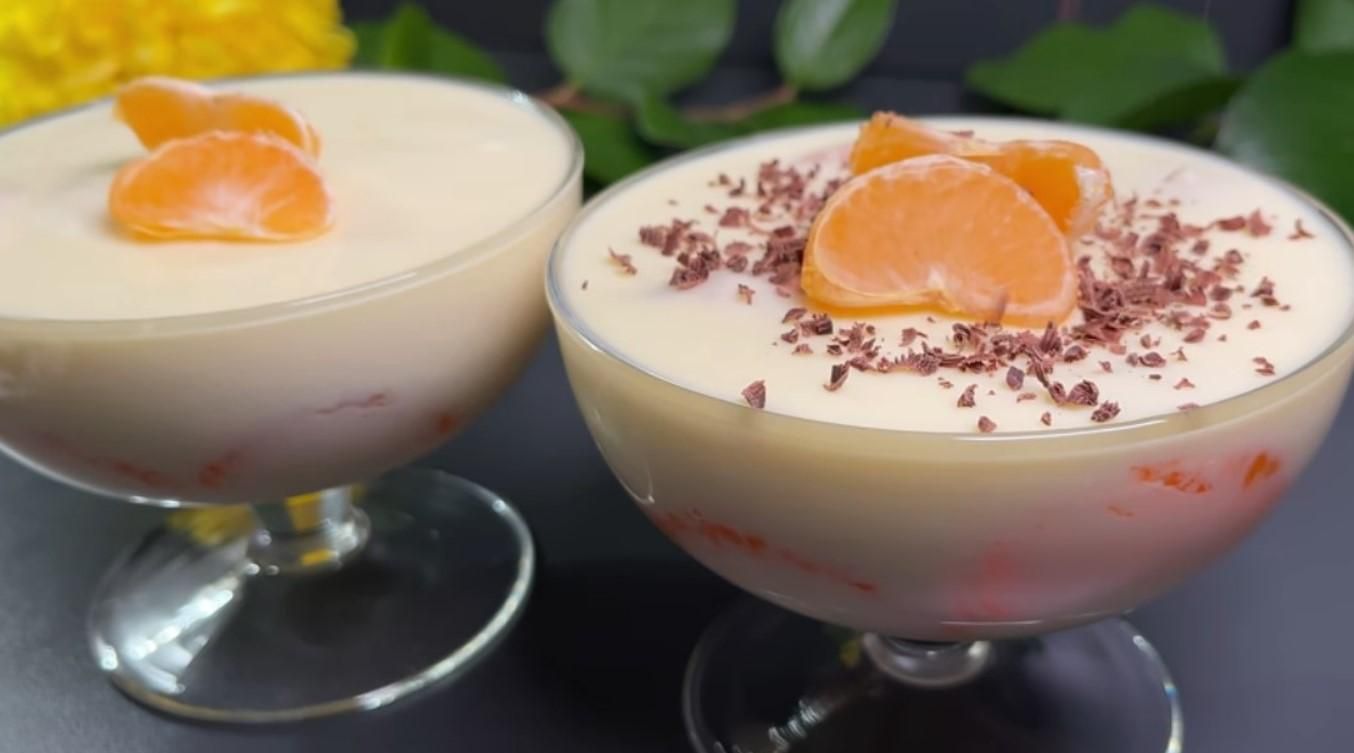 Новогодний десерт за минуту: рецепт с мандаринами и шоколадом без выпекания Новогодний десерт за минуту: рецепт с мандаринами и шоколадом без выпекания