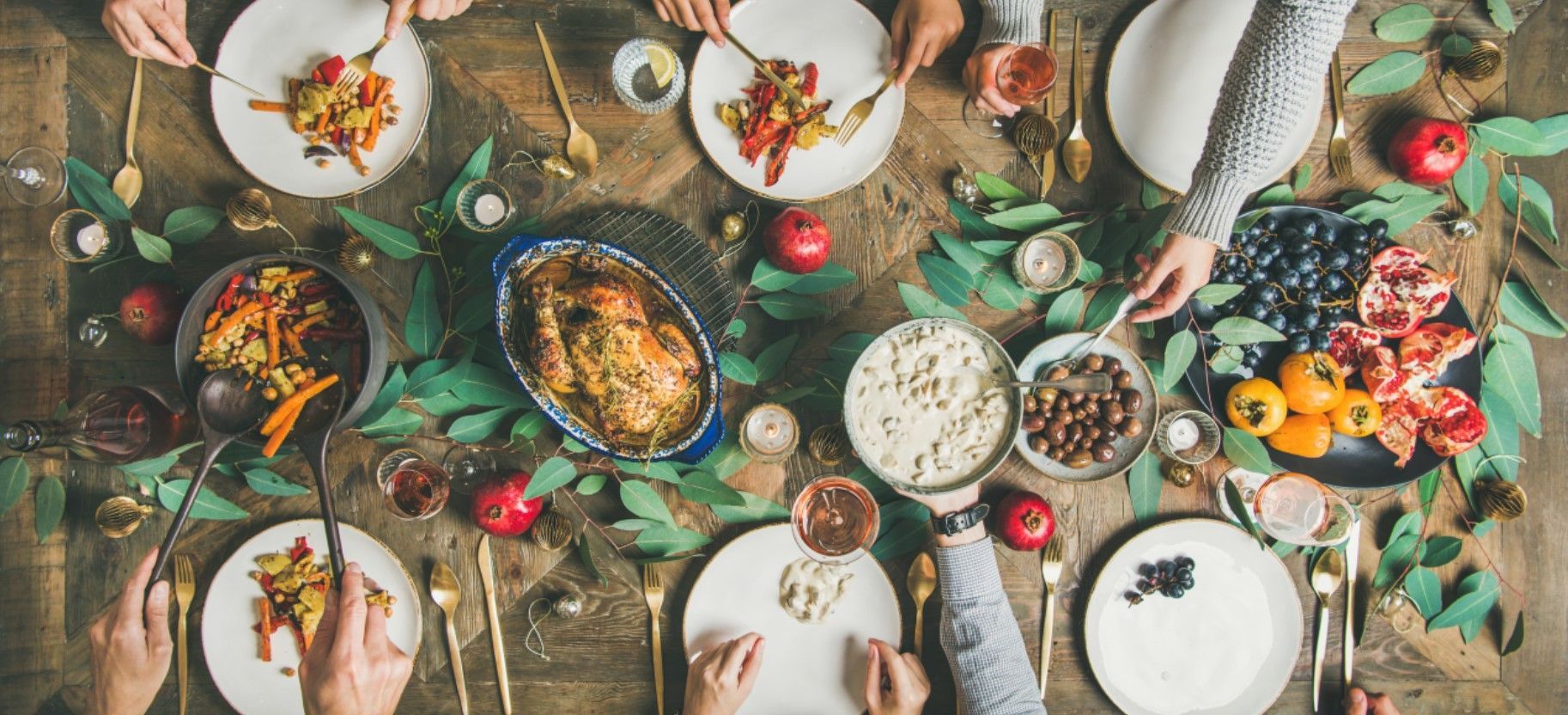 Как сделать новогодний стол здоровым: рецепты полезных блюд, которые понравятся всем