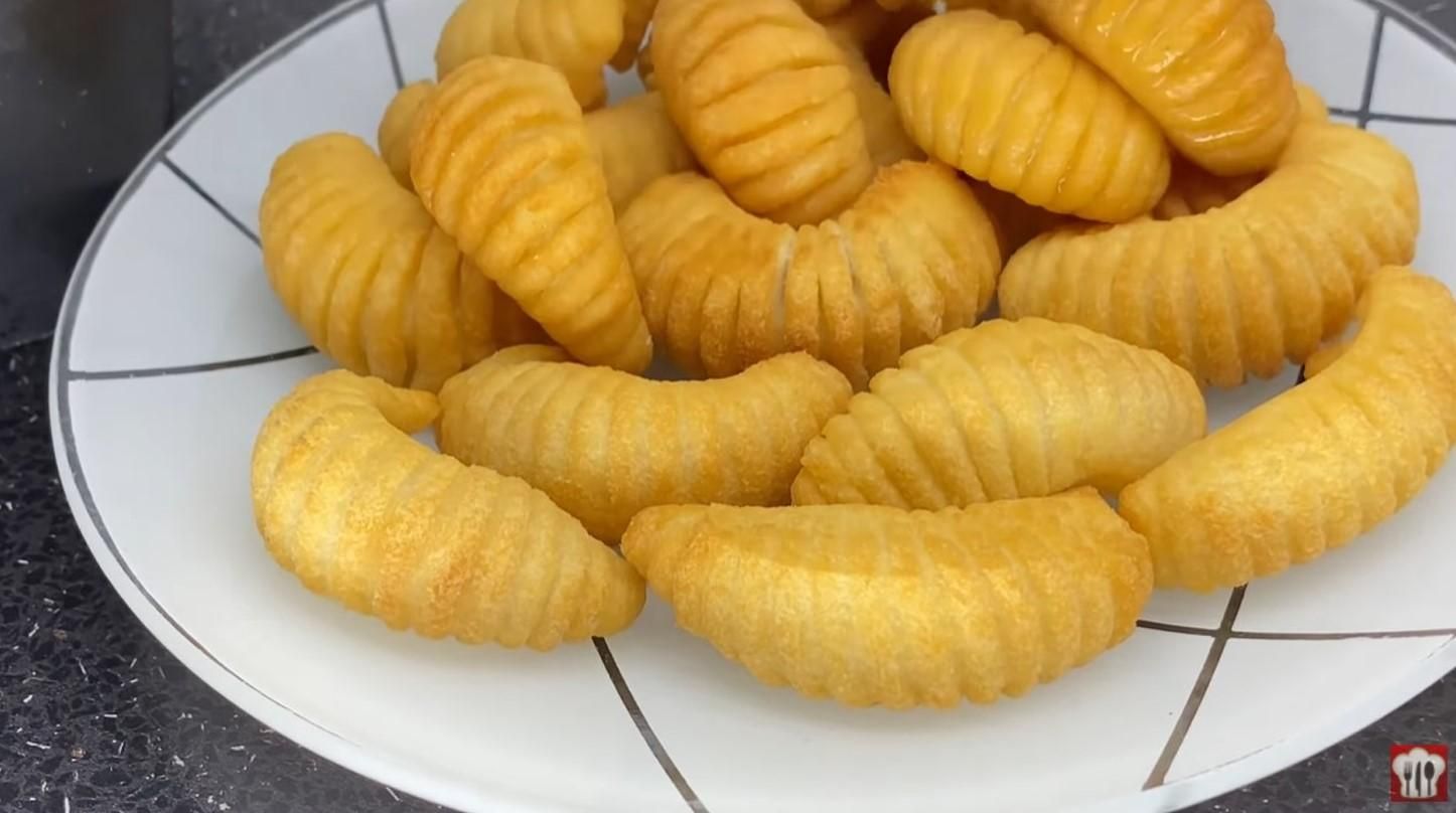 Сладкие хрустики во фритюре: простой рецепт для взрослых и детей Сладкие хрустики во фритюре: простой рецепт для взрослых и детей