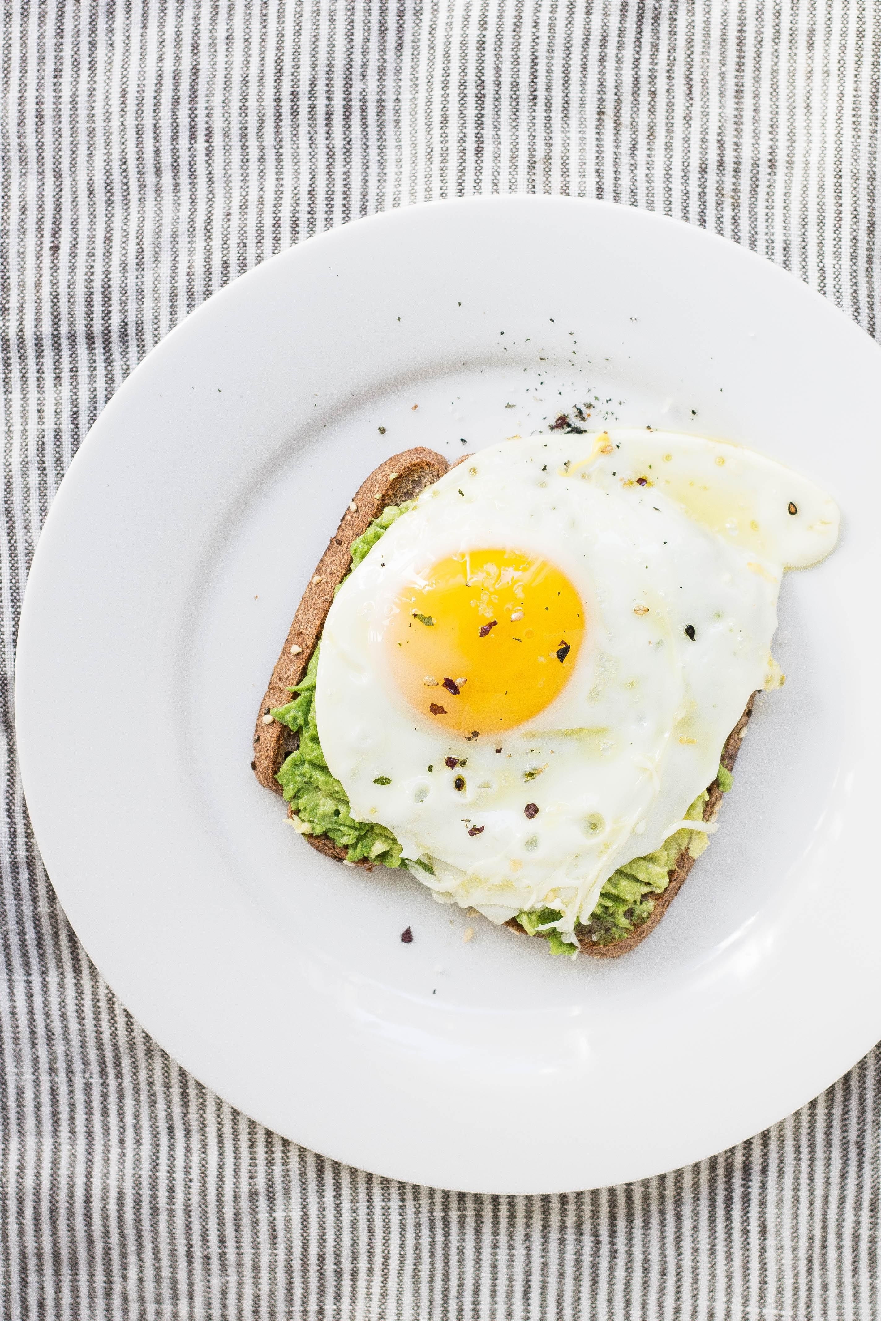 Разнообразим будни: два рецепта яиц из разных уголков мира - Новости Вкусно