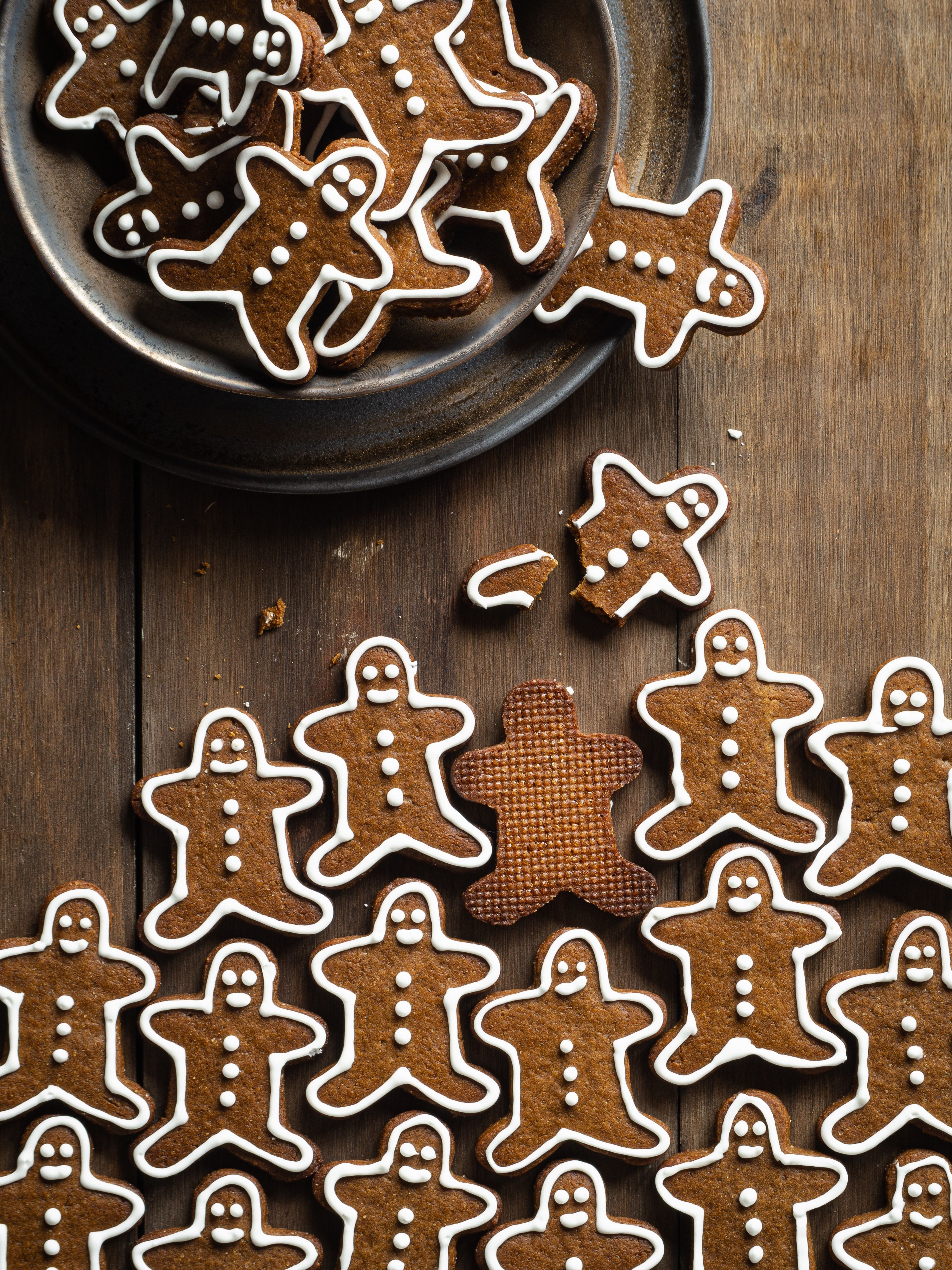 Готовимся с детьми к Рождеству: украшаем имбирное печенье - Новости Вкусно