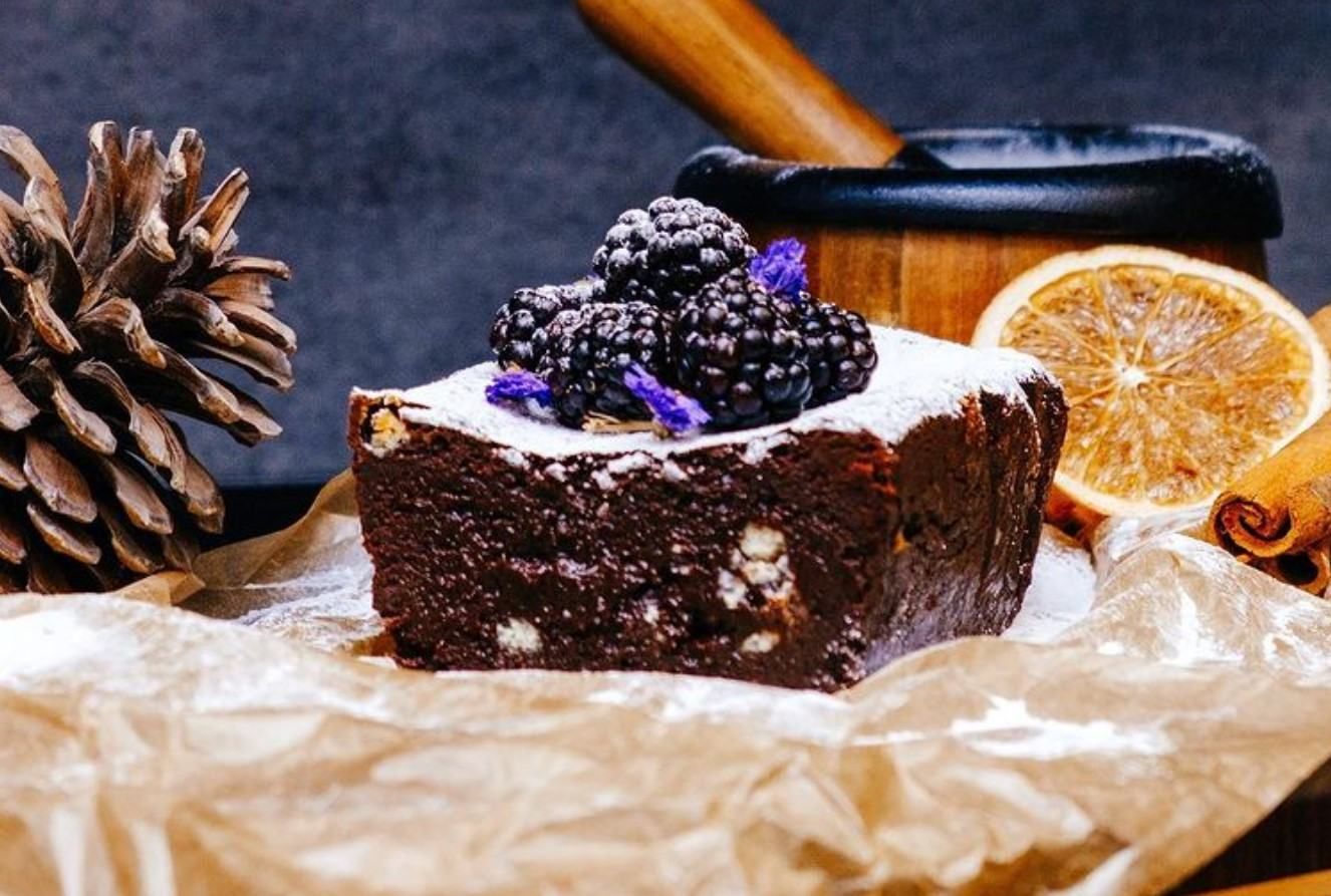 Шоколадна насолода: рецепт брауні з горішками - Новини Смачно Шоколадна насолода: рецепт брауні з горішками - Новини Смачно