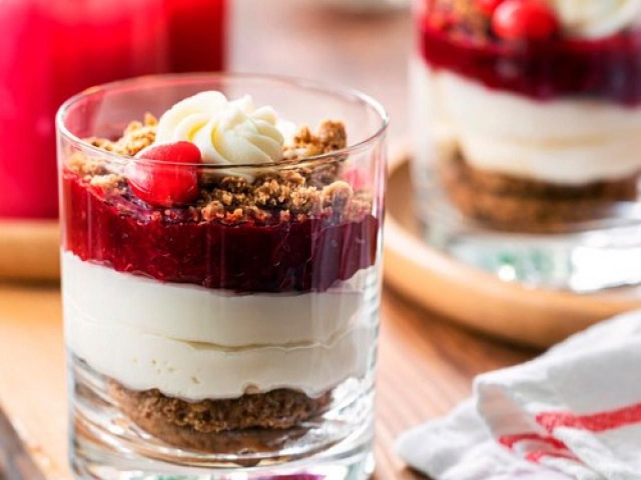 Вишневый чизкейк в стакане Вишневый чизкейк в стакане