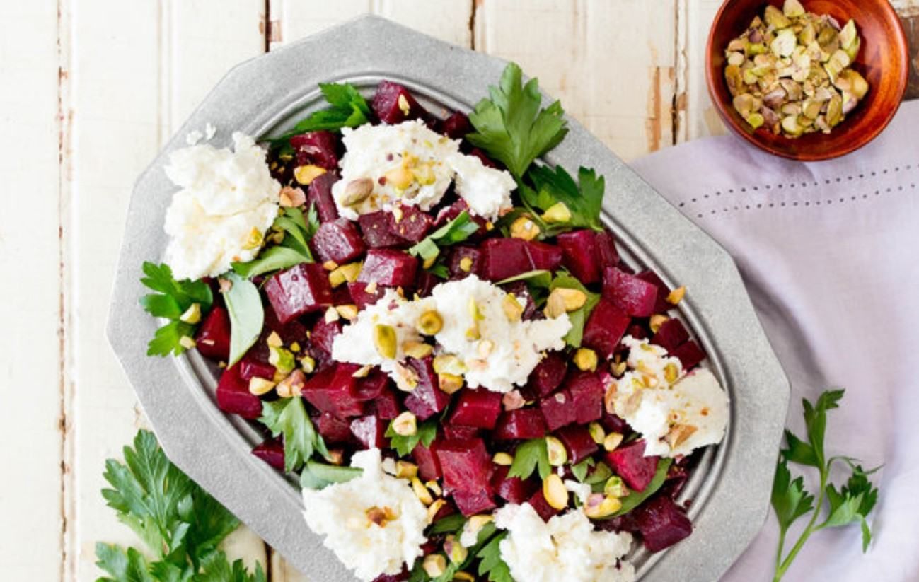 Салат со свеклой: рецепт Салат со свеклой: рецепт