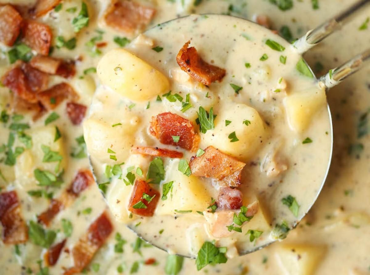 Клэм-чаудер: рецепт американского супа с моллюсками Клэм-чаудер: рецепт американского супа с моллюсками