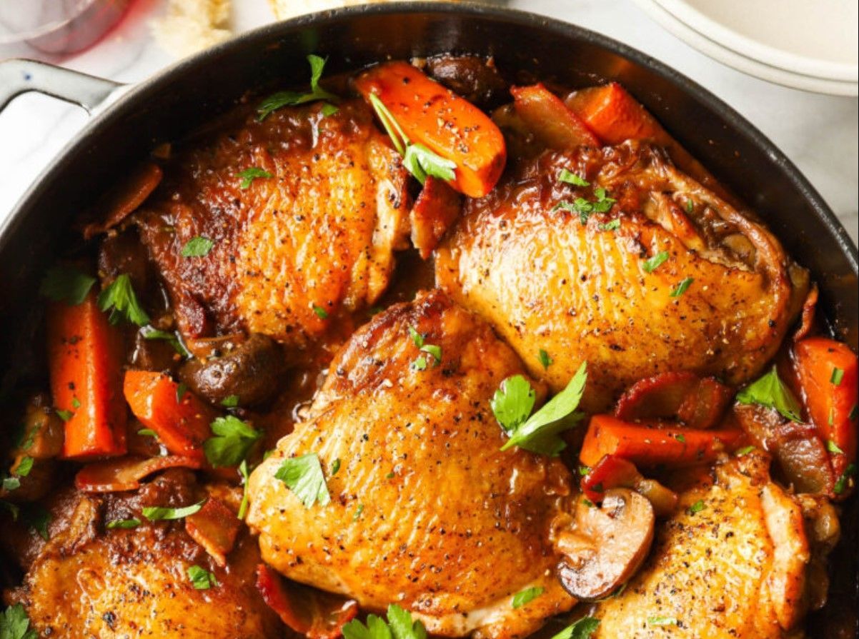 Кок-о-ван: рецепт с куриными бедрышками Кок-о-ван: рецепт с куриными бедрышками